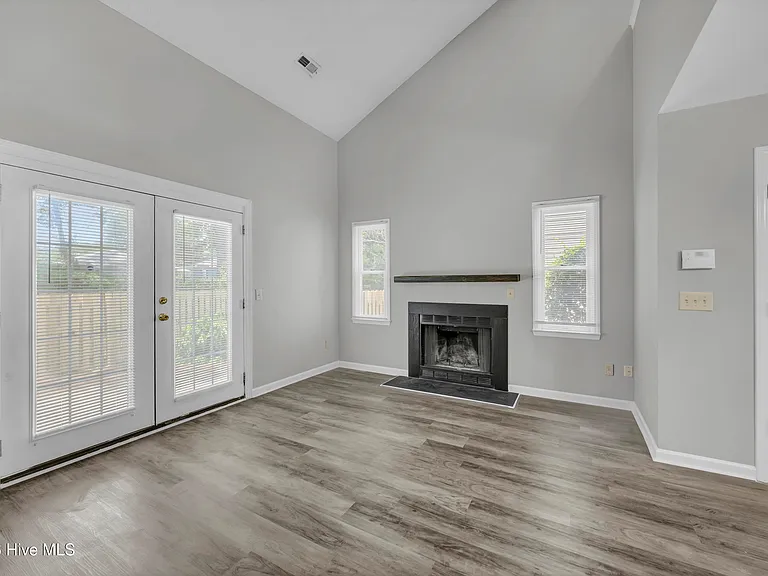 136 Lullwater Dr #A — Photo 11