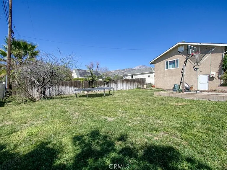 11758 Grant Dr — Photo 48