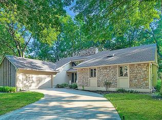 1504 NE 98th St, Kansas City, MO 64155