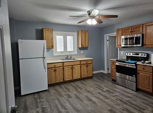 83 Hilldale Ave FLOOR 1, Haverhill, MA 01832