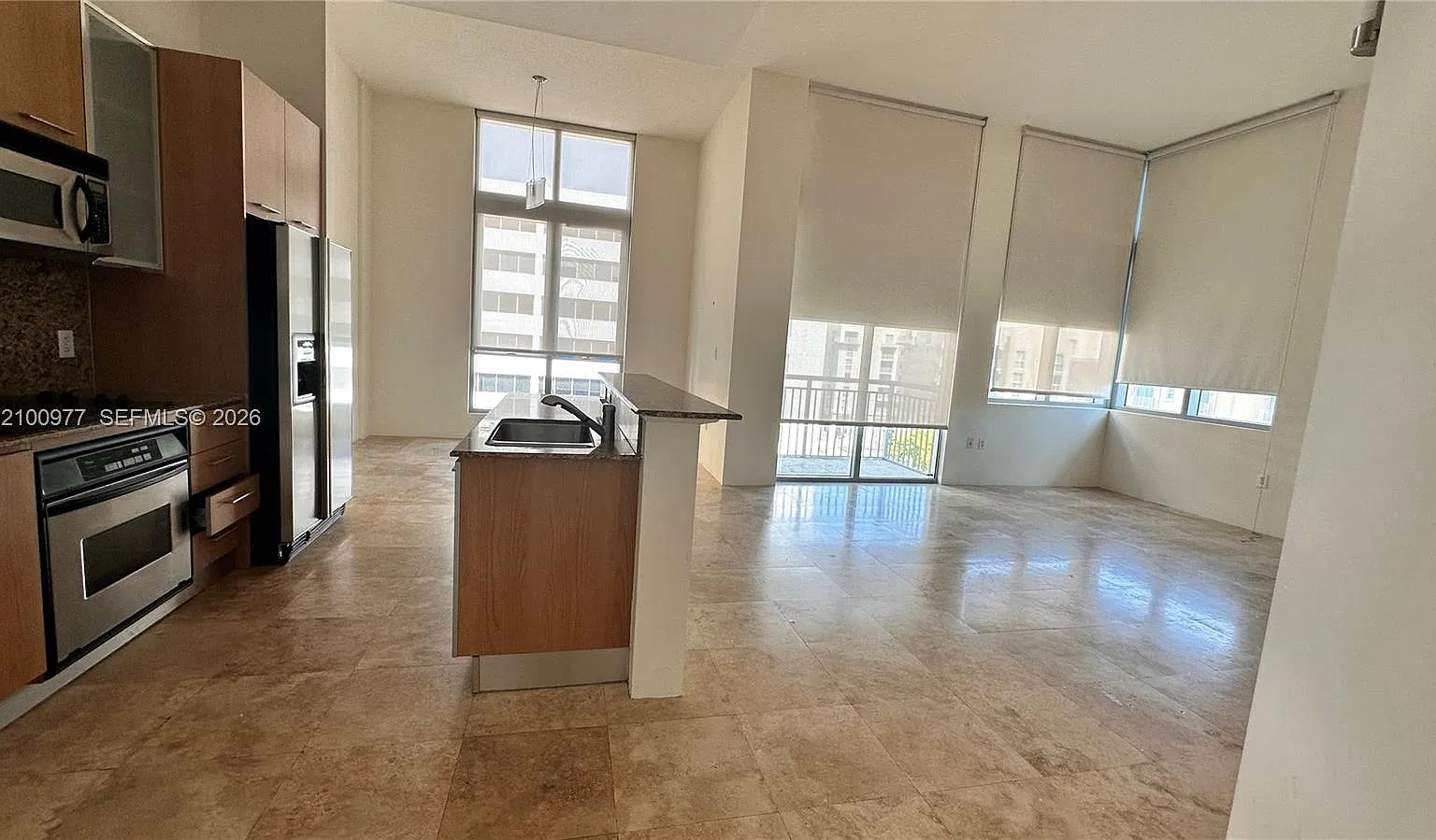 Metropolis I At Dadeland — Photo 4