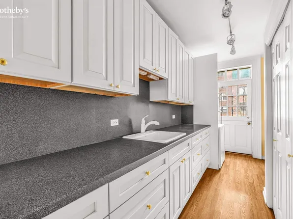 129 East 35th Street image 16 of 25