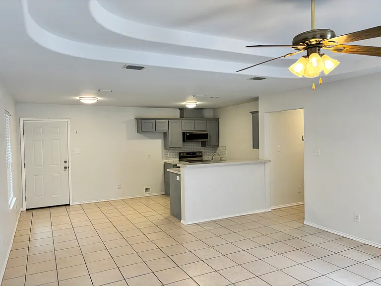 1609 Nassau St #B — Photo 1