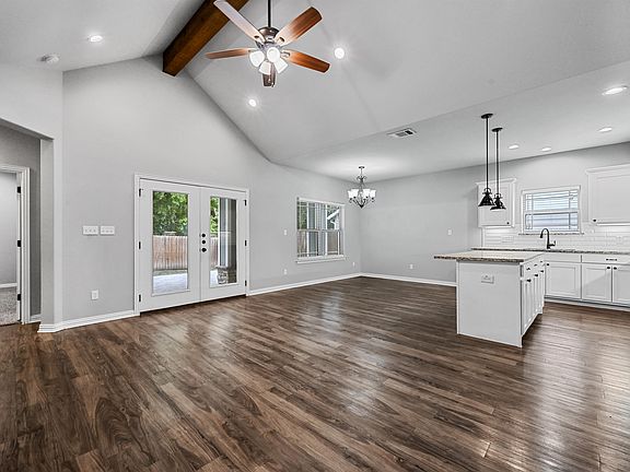 5th image of 209 Hilre Dr