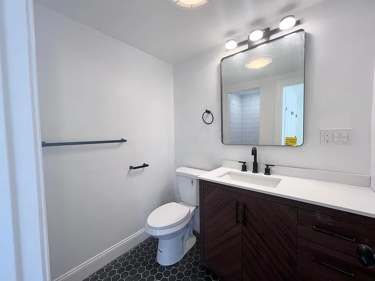 41 Park St #41 — Photo 4
