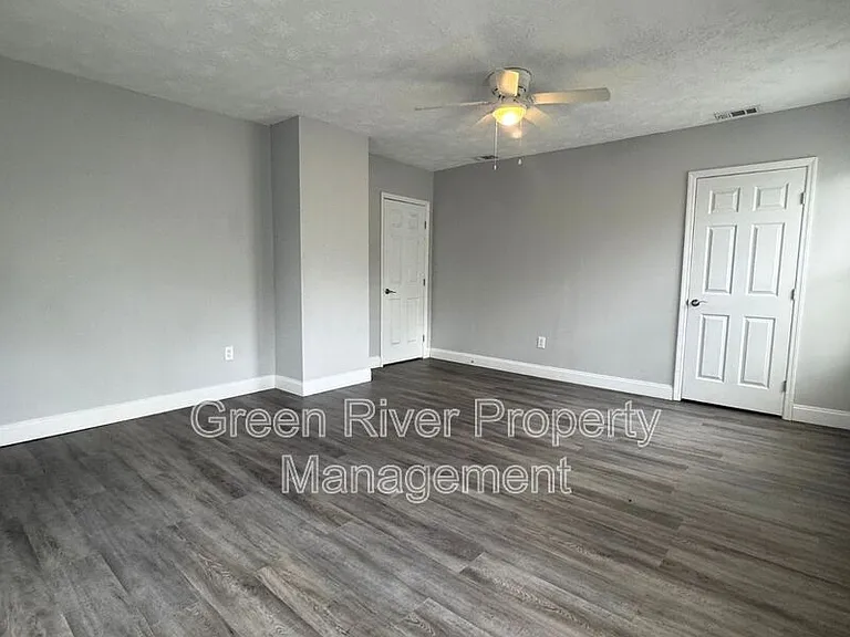 2803 College St — Photo 14