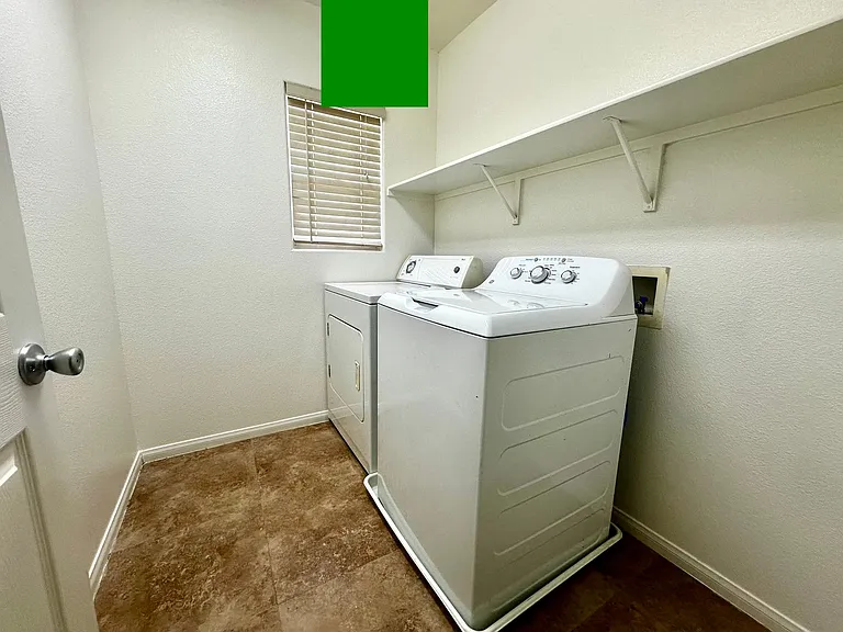 560 Playa Linda Pl — Photo 18