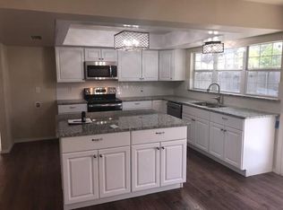102 Beechwood Pl, Lewisville, TX 75067