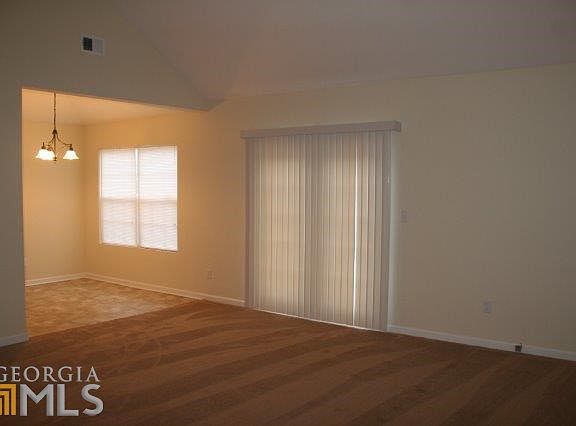 5th image of 202 N Bridgeport Dr