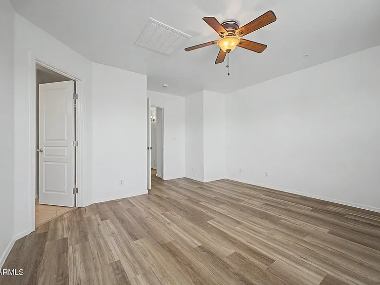 8777 W Dahlia Dr — Photo 20