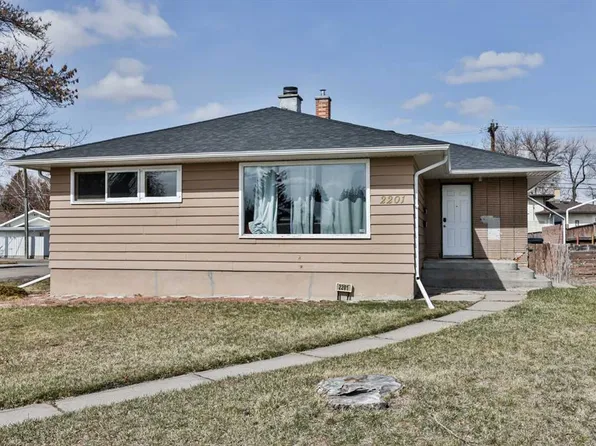 2201 13th Ave S, Lethbridge, AB T1K 0S6