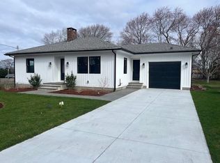 4 Overhill Rd, Warren, RI 02885