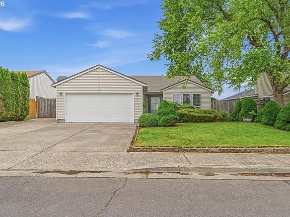 2nd image of 34306 NE Heron Mdws