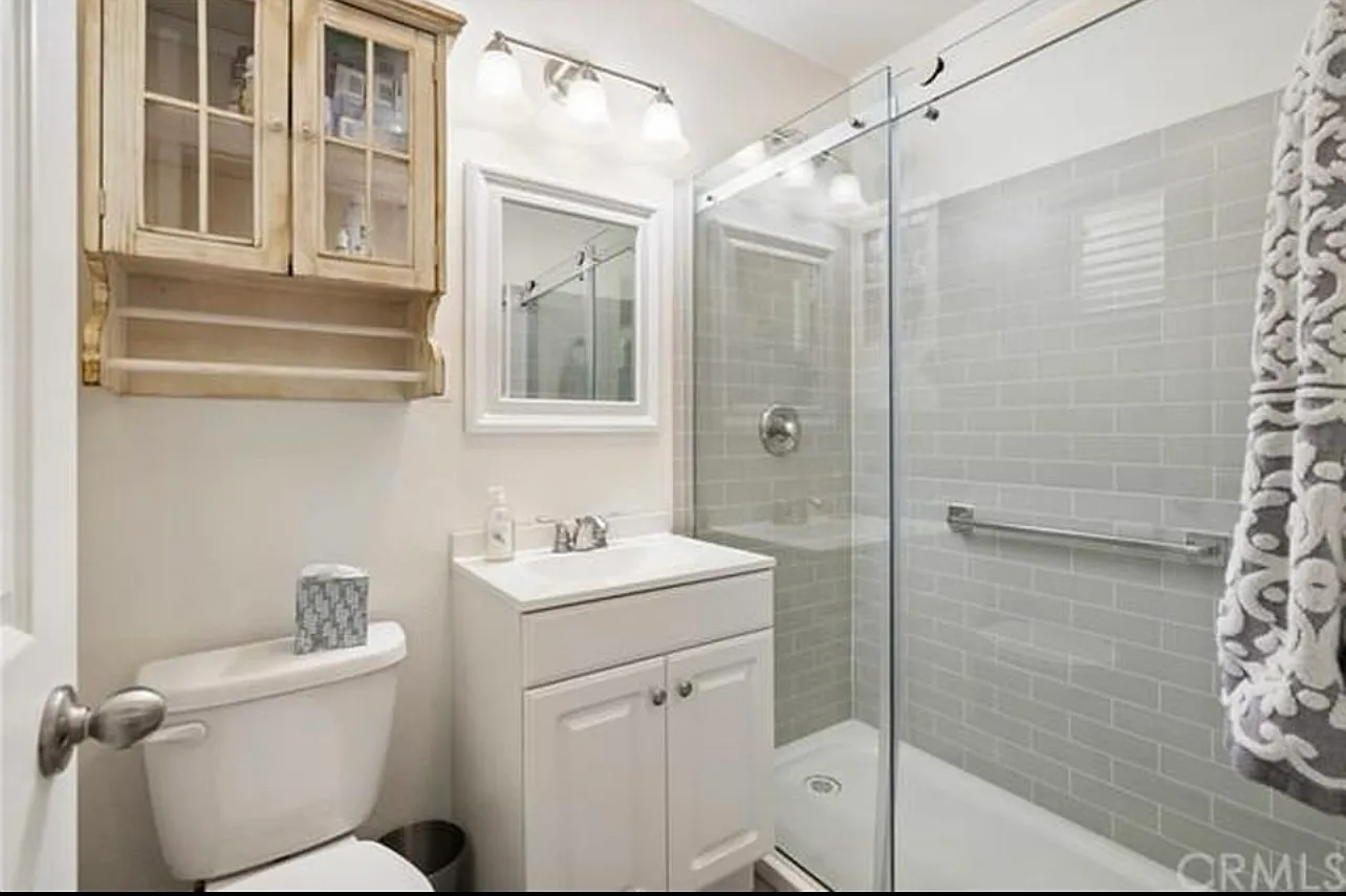 1212 Lana St — Photo 2