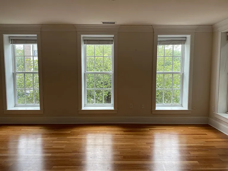 716 S Shelmore Blvd #200 — Photo 9