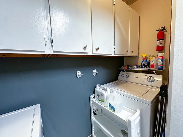 1410 Westbrooke St — Photo 9