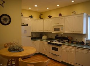 63 Aldrich St, Roslindale, MA 02131