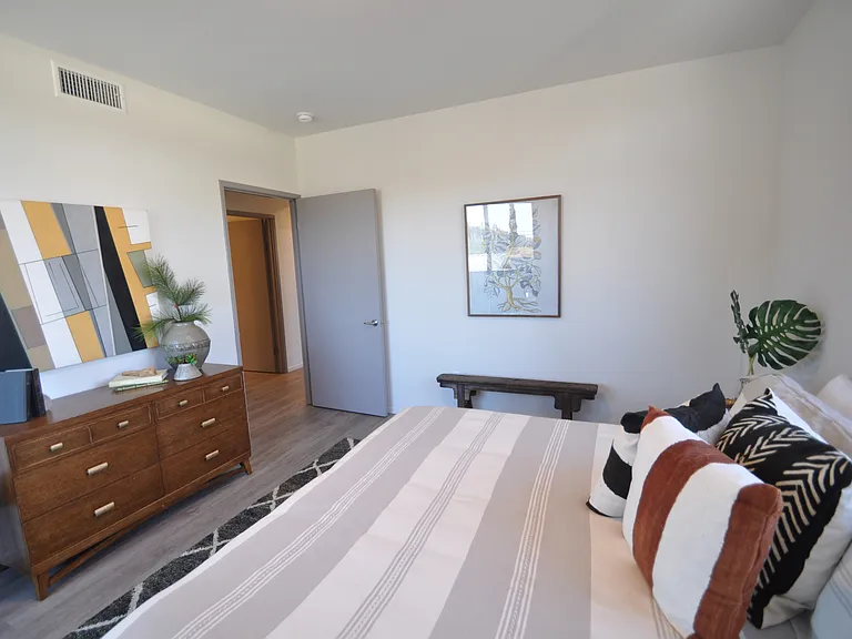 5720 Klump Ave #3 — Photo 20