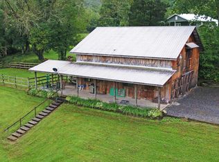 300 Stamey Cove Rd, Hayesville, NC 28904