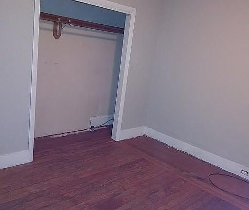 4th image of 137 Academy Ave #1