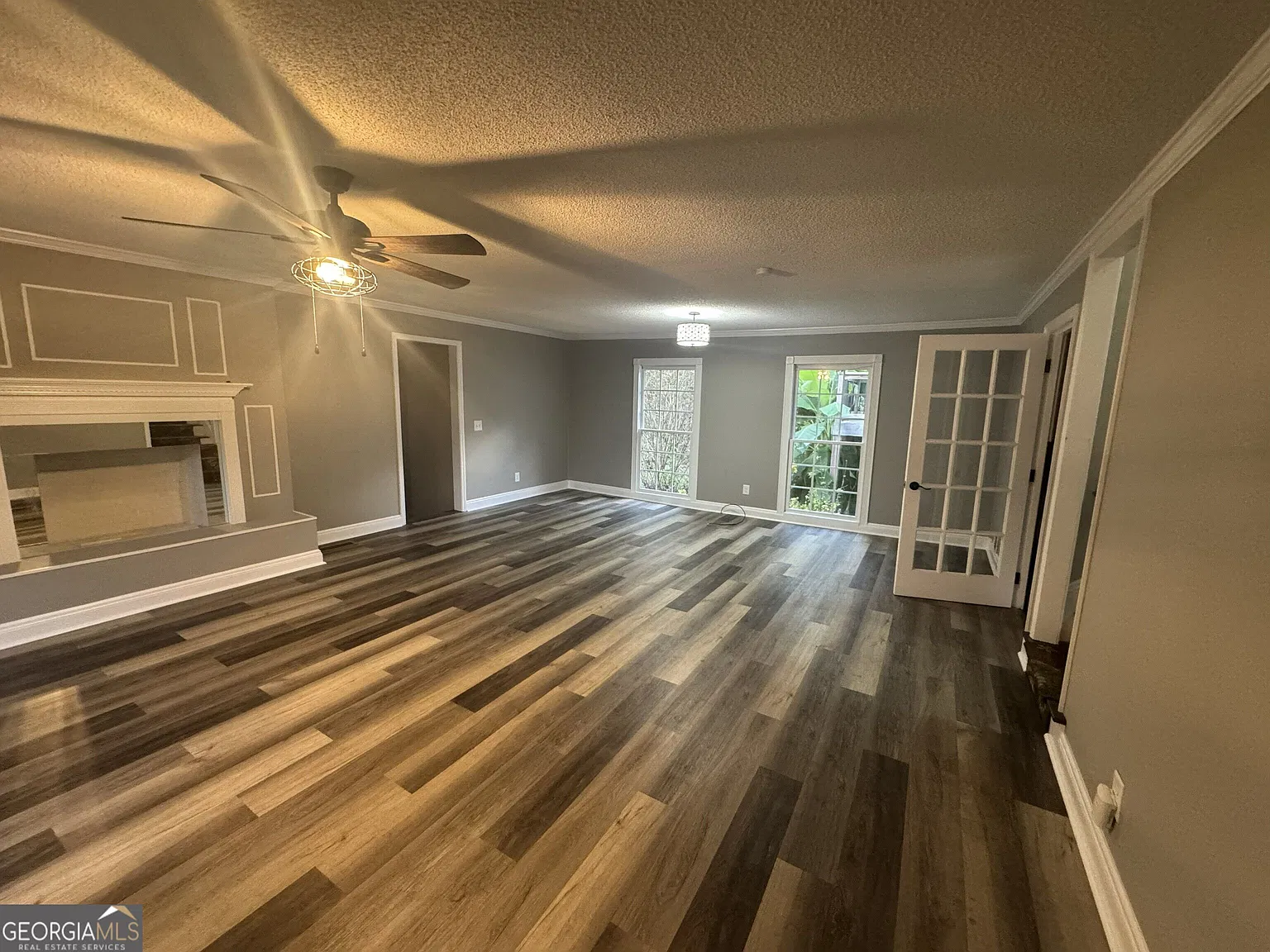 4 bed, 3.0 bath, 3000 sqft, $2,500 — Photo 2