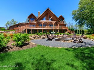 33030 N River Rd, Libertyville, IL 60048