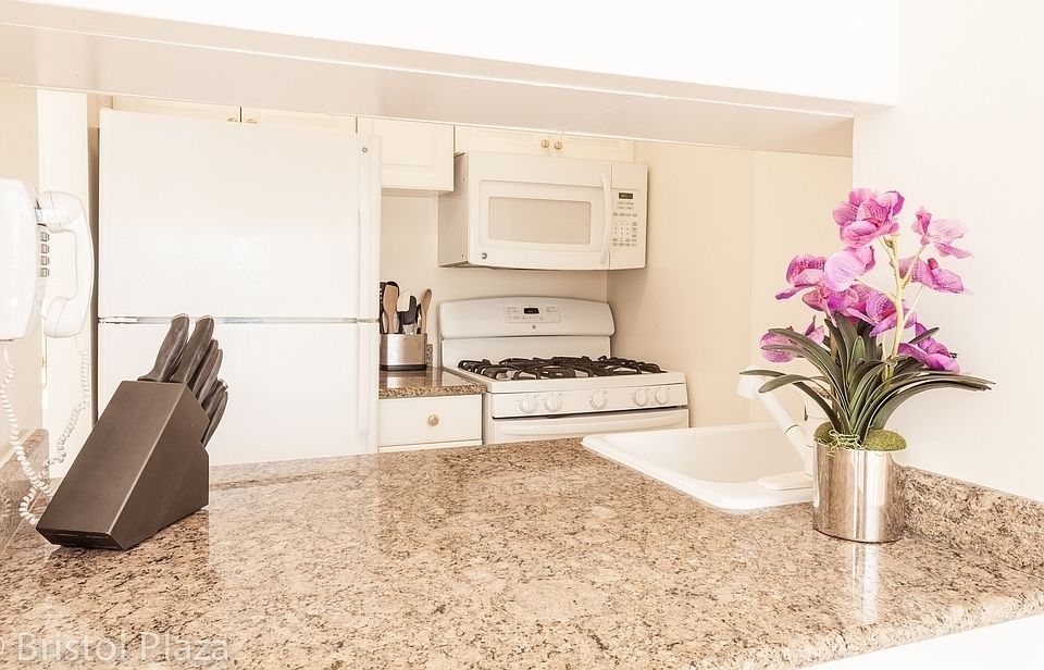 1st image of 210 E 65th St APT 4E
