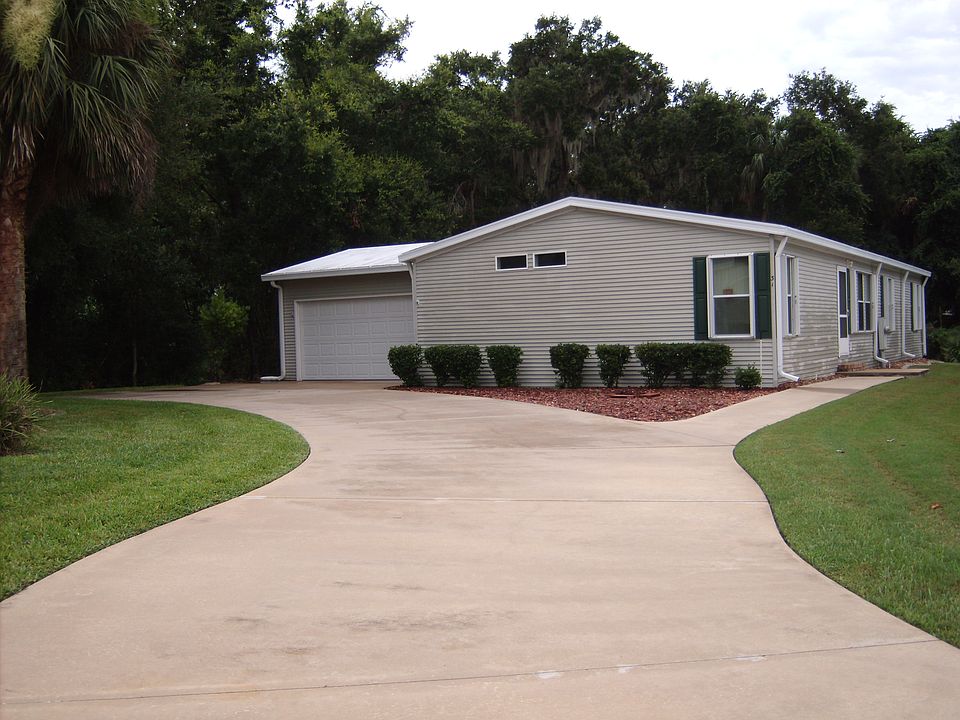 unique, long driveway