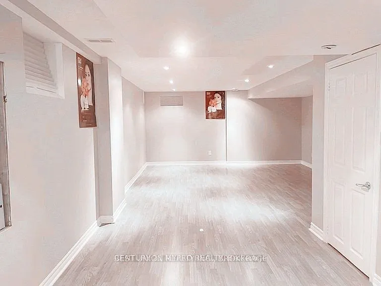32 Goode St — Photo 8
