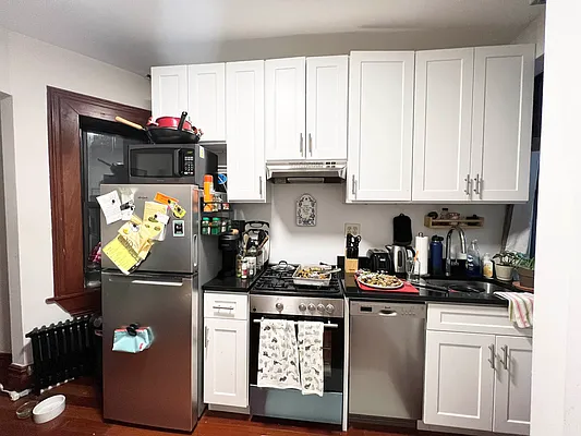 Rented by Bond New York | media 30