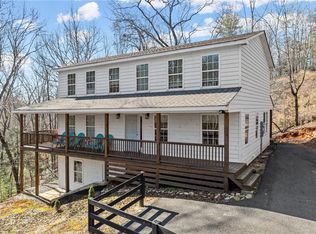 377 Sky Country Rd, Dahlonega, GA 30533