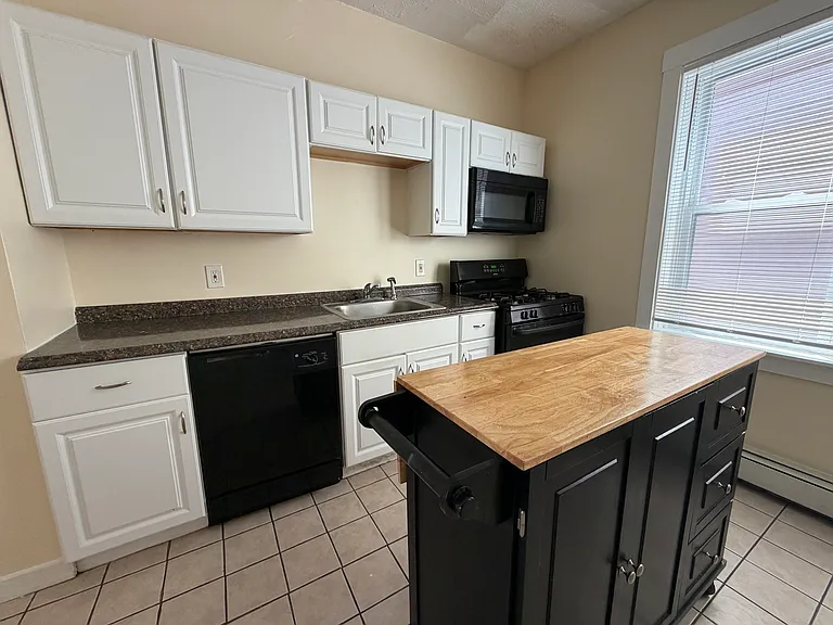167 Dexter St #1 — Photo 9