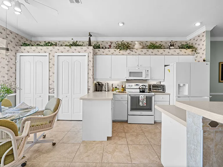 20606 Candlewood Holw — Photo 25