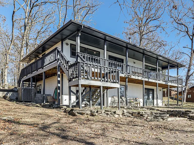 24311 Raintree Ln — Photo 8