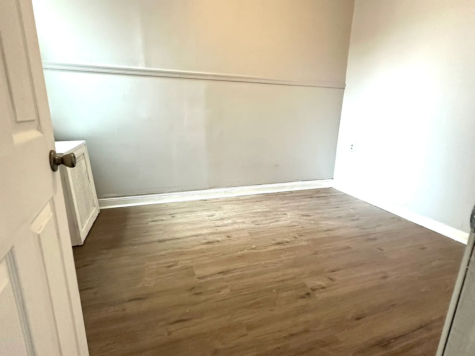 3 bed, 1070 sqft, $1,990 — Photo 3