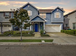 913 Hawkins Dr, Oakland, CA 94603
