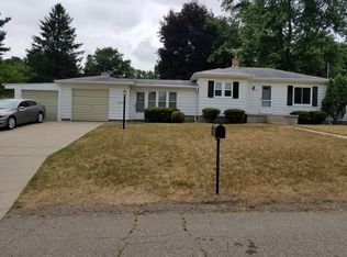 1256 Ecklund St NE, Grand Rapids, MI 49505