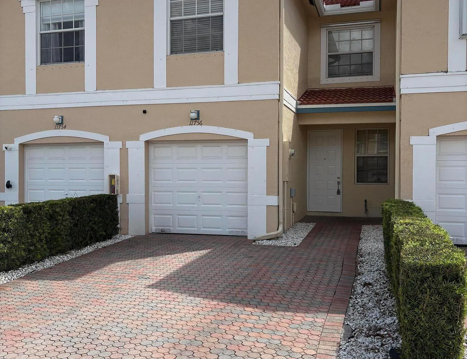 3 bed, 2.5 bath, 1536 sqft, $2,750 — Photo 1