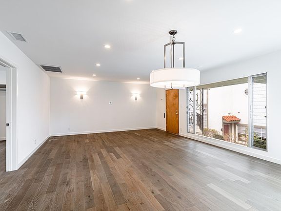 4th image of 1026 6th St #1026
