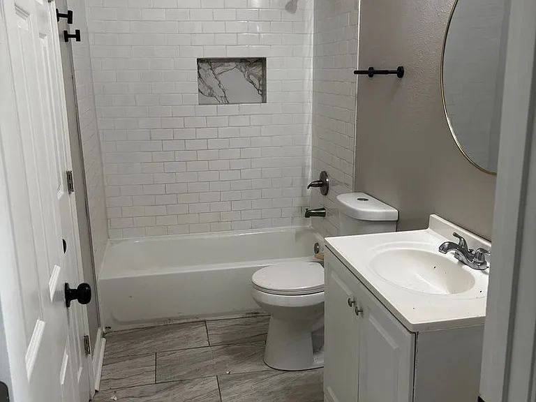 2281 Virginia St — Photo 9