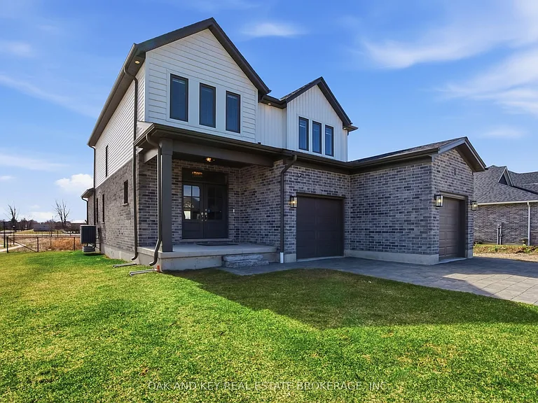 11 Bowman Dr — Photo 2