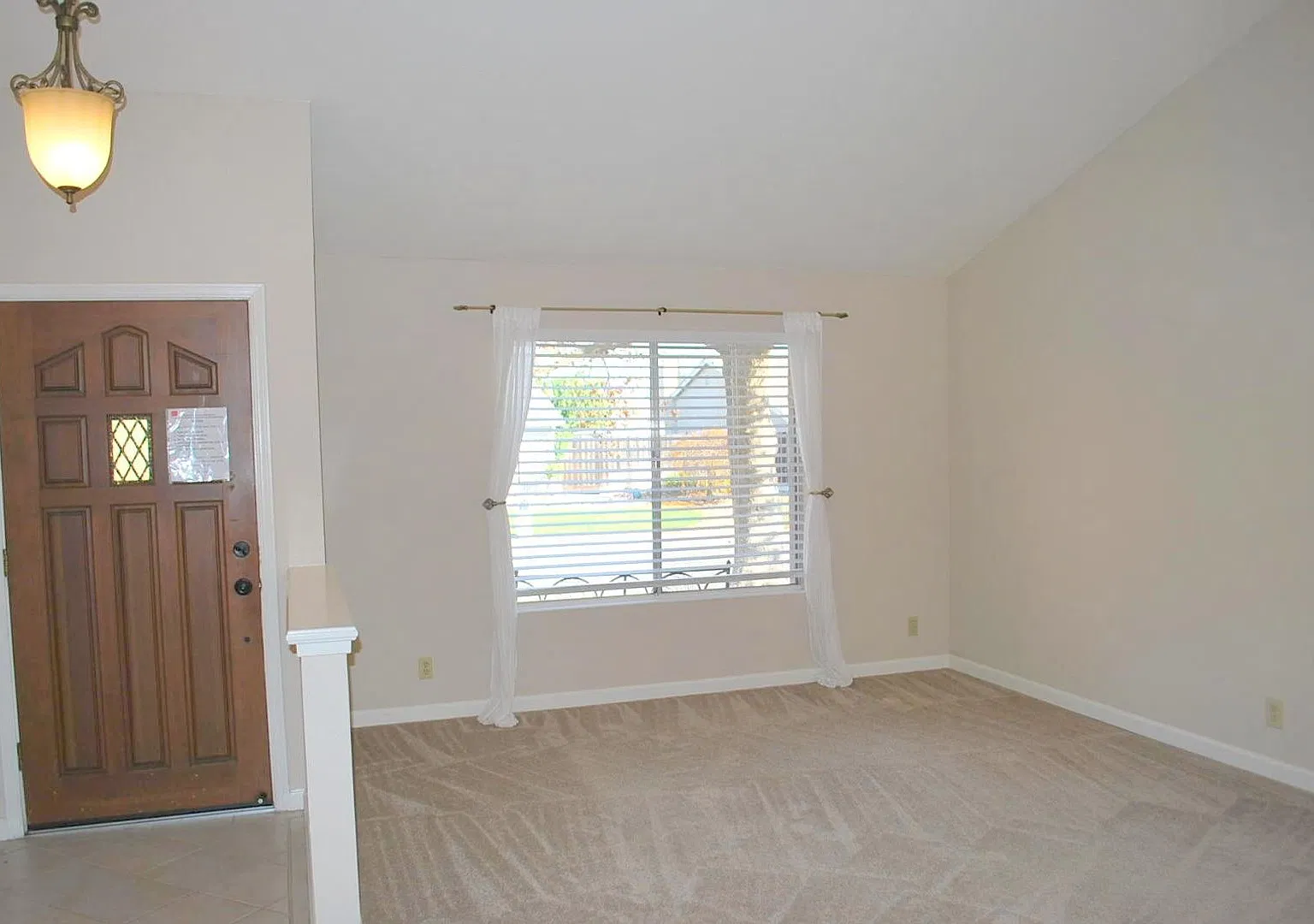 Terrific One Story Home ! Newly Painted ! Great Westside Location ! Close To Top Schools, Bishop ... — Photo 2
