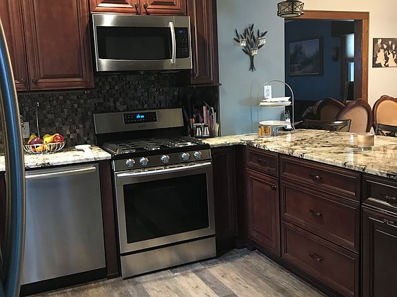 3rd image of 260 Harvest Ave