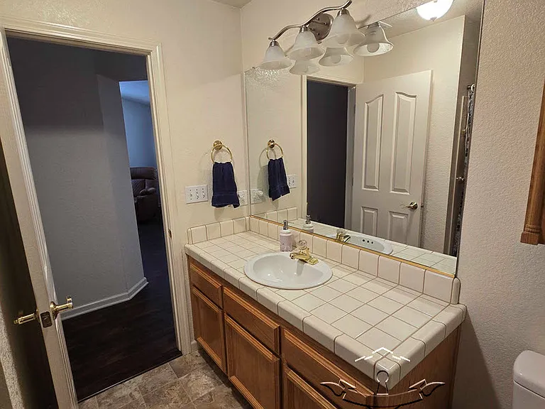127 Windsor Ln — Photo 14