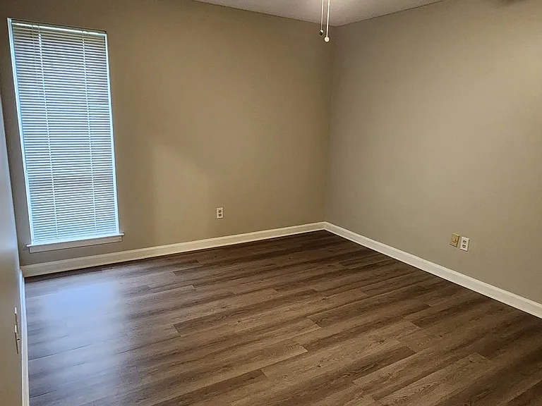 8220 Timber Hill Trl — Photo 17