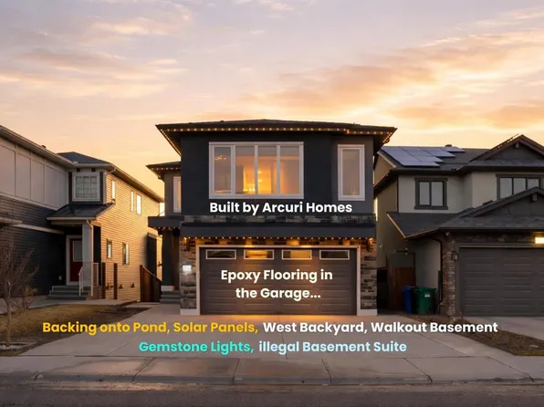 105 E Carringvue Mnr NW, Calgary, AB T3P 0W2