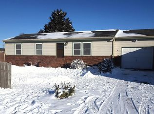 300 Oak Ave, Holcomb, KS 67851