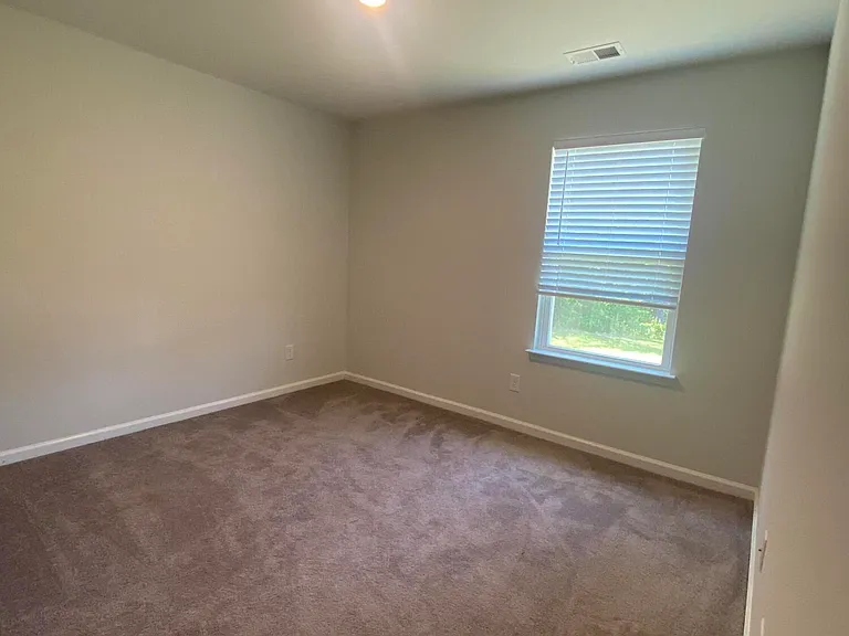 413 High Ridge Ct — Photo 16