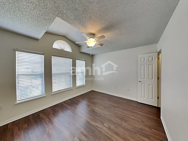 9172 Upstream Ct — Photo 17