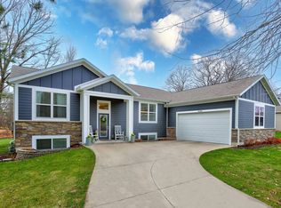 16103 Heyers Pl, Spring Lake, MI 49456